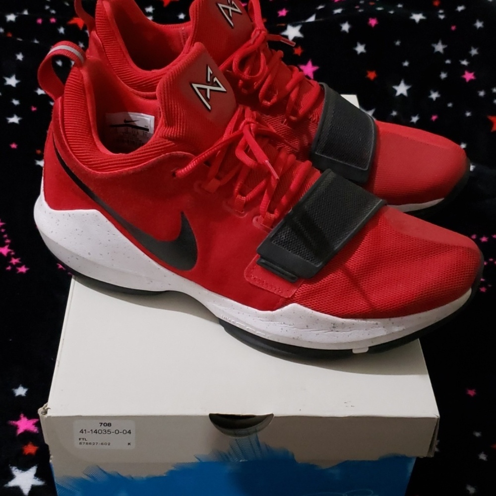 Mens  PG 1 Nike tennis shoes